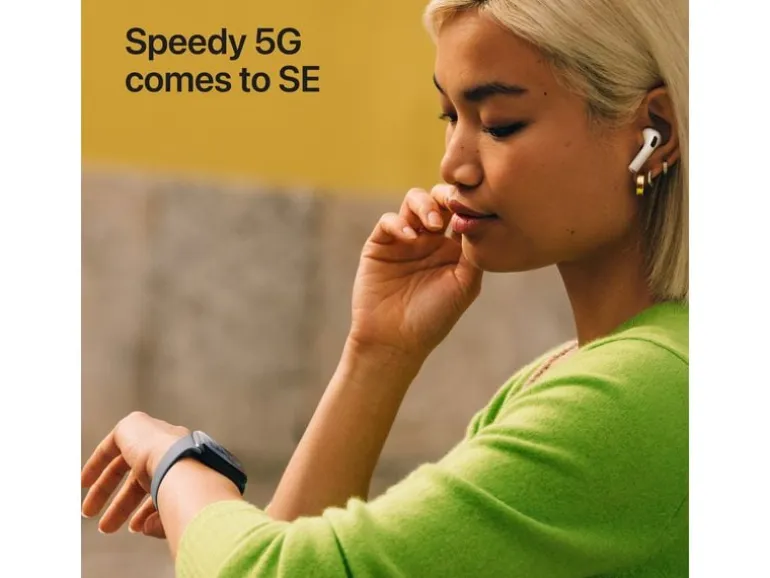Apple Watch SE 3 40 mm LTE Sport Band Starlight S/M