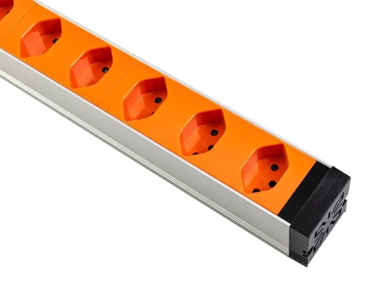 FURBER.power 19" Steckdosenleiste 8x T13 Orange