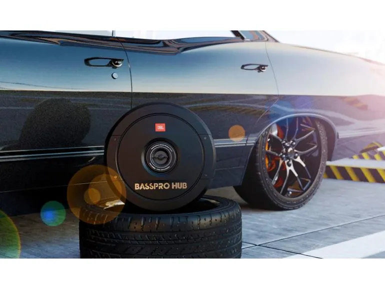 JBL Subwoofer Bass Pro Hub