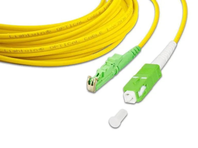Lightwin LWL-Patchkabel SM E2000/APC – SC/APC, OS2, Simplex, 3 m