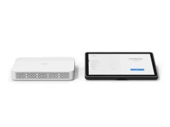 Logitech Base Bundle RoomMate + Tap IP