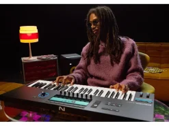 Native Instruments Keyboard Controller Kontrol S49 – MK3