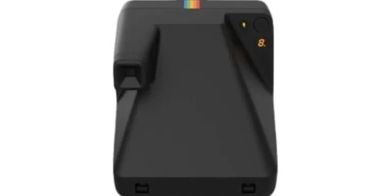 Polaroid Fotokamera Now Gen 3 + Color Film Bundle Schwarz