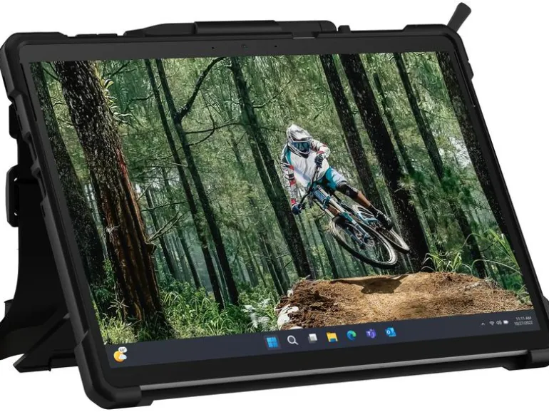 UAG Tablet Back Cover Plasma Surface Pro 9 / 10 / 11