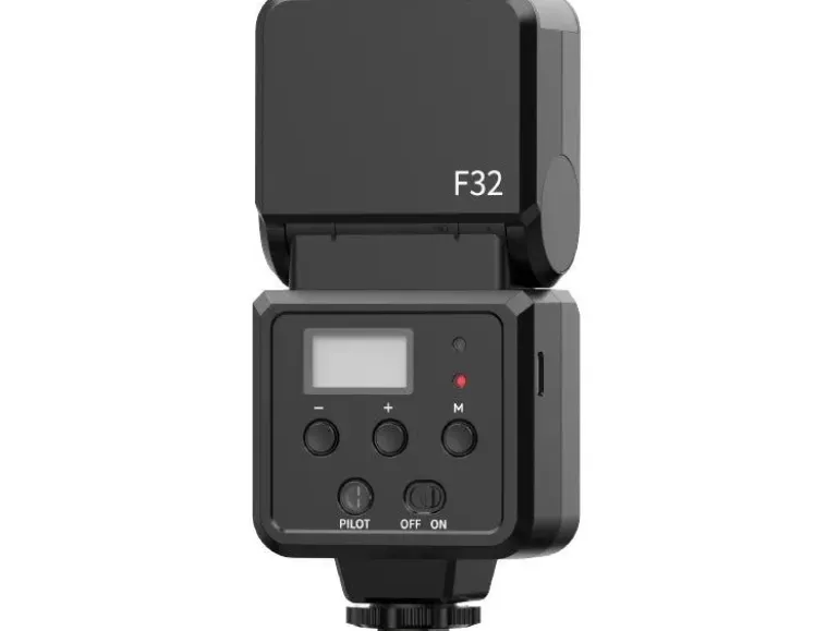 Ulanzi Blitzgerät F32 mit Diffusor und integriertem Akku