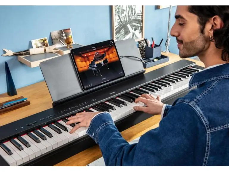 Yamaha E-Piano P-225B