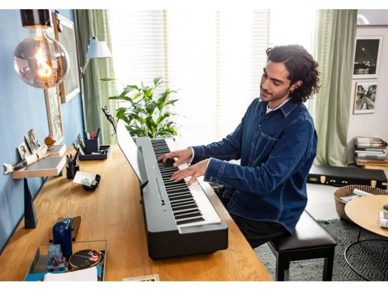 Yamaha E-Piano P-225B